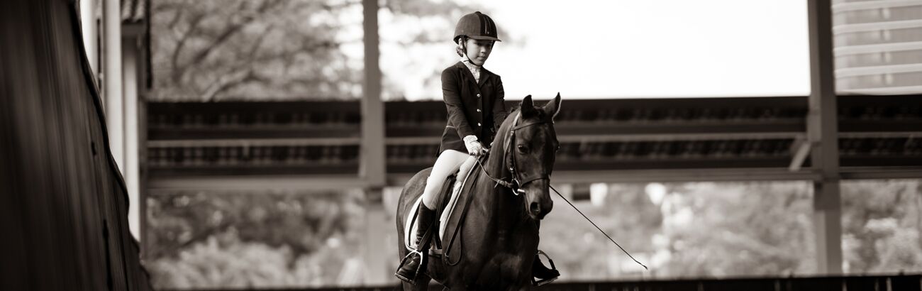 singapore-polo-club-riding-image